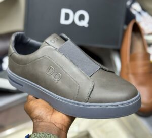 DQ